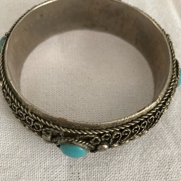Vintage Tibetan silver bangel - Picture 3 of 3